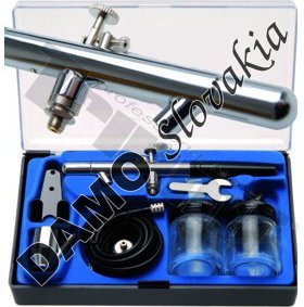 Striekacia airbrush pištoľ